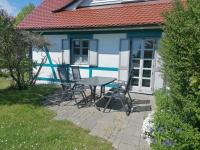 Feriendorf Rugana - Komfortplus Ferienwohnung mit 1 Schlafzimmern und Terrasse C30 - B&B Dranske