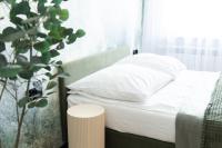 Two-Bedroom Deluxe Apartment with Garden View