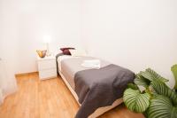 Appartamento con 3 Camere da Letto e Vista Strada