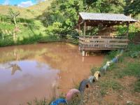 Chácara com Piscina e Área Gourmet 5 km do Centro - B&B Guaçuí