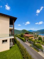 Lake View Apartament 39 - Free Parking & Terrace - B&B Cadegliano Viconago
