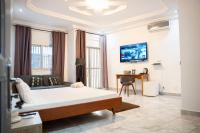 Junior Suite with Pool View