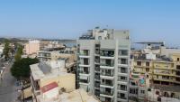 Feta Breeze Seaside Apartment 60-sec Walk to the Beach - B&B Chania
