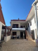 Apartmani tri palme - B&B Vinišće