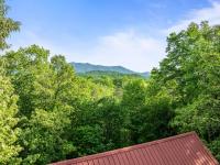 Family Cabin w Hot Tub Game Room & Mountain View - B&B Gatlinburg