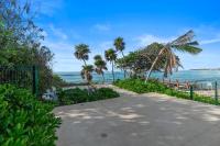 Akumal Seas 2BR Condo 2 Min Walk to Beach 7 Rooftop Pools - B&B Akumal