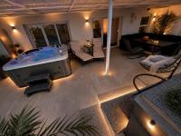Luxury jacuzzi apartment - B&B Split