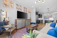 Sounds Like Fun- Hot Tub & Rooftop Views - Bed and Breakfast Nashville