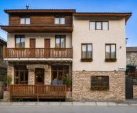 Guest House Nikala - Bed and Breakfast Mestia