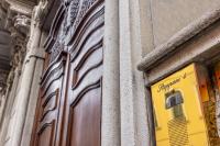 Cozy Apartment In Historical Building - Porta Venezia - B&B Milan