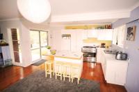 Waiwera Beach GetAway - B&B Waiwera