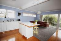 Waiwera Beach GetAway - B&B Waiwera