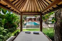 Villa Champa - Family Friendly Accessible villa inc Pool Fence and Car and Driver - Chambres d'hôtes Jimbaran
