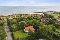Beautifully Located House In Melsted Gudhjem - B&B Gudhjem