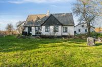 Lovely Holiday Home Near Gudhjem - B&B Gudhjem