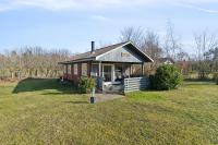 Cottage Near Idyllic Peaceful Sandy Beach - Chambres d'hôtes Rønne