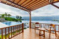 Superior Suite with Hot Tub