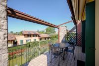 ApartmentsGarda - Volpara Essential Pool Living - Ferienwohnung Torri del Benaco