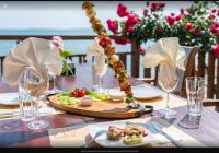Garden of Eden 2 bedrooms sea view apartment, Saint Vlas - Chambres d'hôtes Sveti Vlas