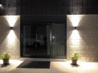 Private Cozy Sleepout with Free Parking & Self Check-in - B&B Hamilton