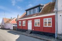 Charming, newly renovated large family townhouse - B&B Marstal