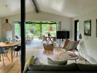 Renovated Wooden House At Vejby Beach - Ferienwohnung Vejby
