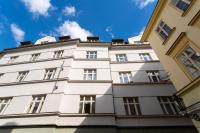 Heart of Old Town Charles Bridge Wenceslas Square Spacious 3-Bedroom Apartment - Chambres d'hôtes Prague