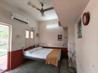 Sheshalaya AC Home Stay - B&B Tiruvannamalai