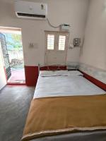 Sheshalaya AC Home Stay - B&B Tiruvannamalai
