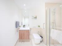 Apartment With Private Garden at Al Zahia - Garden Haven - B&B Sharjah city