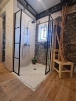 Artistic Stone Loft by the Port - B&B Samos