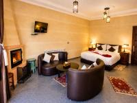 Quadruple Room with Terrace