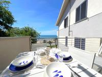 Mayflower, terrazza vista mare, clima e posto auto a 50 metri dal mare! by Alfareal - B&B Castiglione della Pescaia