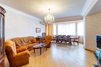 Comfortable 3-Bedroom Apartment in the Center - Ferienwohnung Jerewan