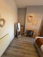 Alma Road Full House - B&B Manchester