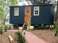 Half Moon Shepherds Huts - B&B Plumpton