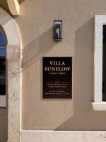VILLA SUNFLOW Luxury Suites - B&B San Pietro in Cariano