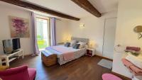 L'AMARILYS chambre d'hôte au coeur du village, terrasse avec vue sur le château - Chambres d'hôtes Châteauneuf-du-Pape