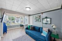 #StayinMyDistrict Heritage House Suite - B&B Coos Bay