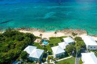 Cocoplum #8 - 2BR Oceanfront Condo on Seven Mile Beach - Chambres d'hôtes George Town