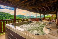 Majestic Smoky Mountain Cabin with Hot Tub Game Loft - Chambres d'hôtes Sevierville