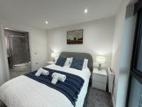 Cosy & Central - Stylish 2BR Apt - Bed and Breakfast Belfast