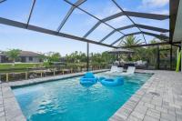 Heated Pool I Gulf Access I Game Room I All Day Sun - Ferienwohnung Cape Coral