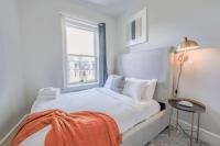 Light-Filled Back Bay 1 Bedroom Apartment - B&B Boston