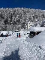 Stylish Alpine Base near Le Tour & Argentière - B&B Chamonix-Mont-Blanc