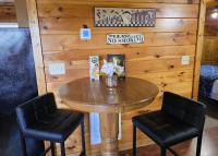 A+ Mtn Views • Romantic Getaway • Hottub • Firepit - Chambres d'hôtes Sevierville