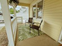 Charlotte Bungalow Retreat Porch Swing at 606 CLT - Bed and Breakfast Charlotte