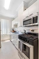 Spacious 2BR 2BA near The Grove w Parking - Chambres d'hôtes Los Angeles