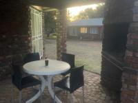 Vredenhof Park Self Catering - B&B Bloemfontein