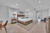 Steps from Beach Quaint Cottage Hot Tub Surf Key H0MES - B&B Fort Lauderdale